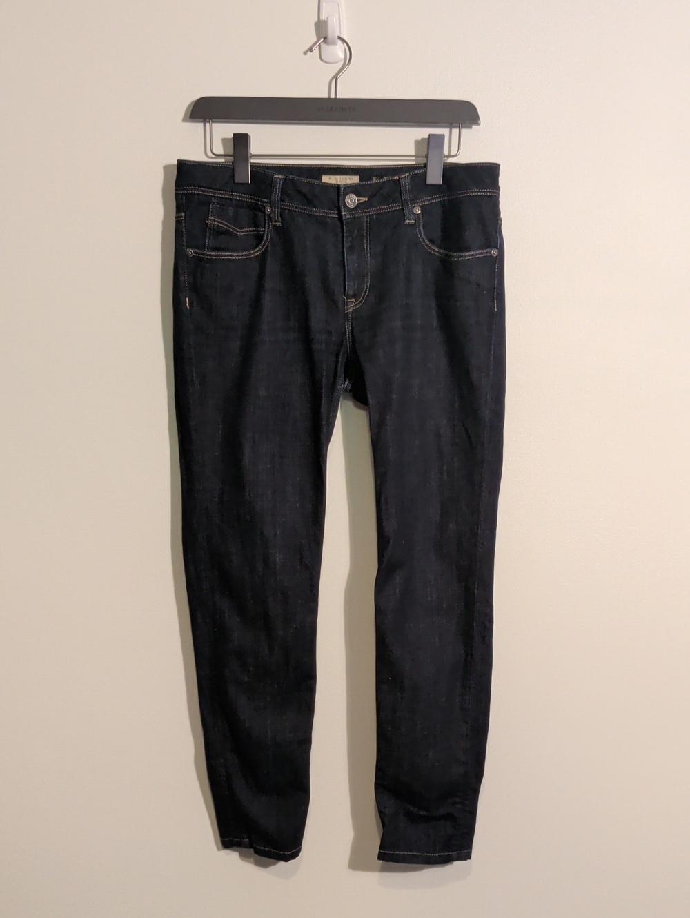 BURBERRY kensington low rise skinny jeans - size 32
